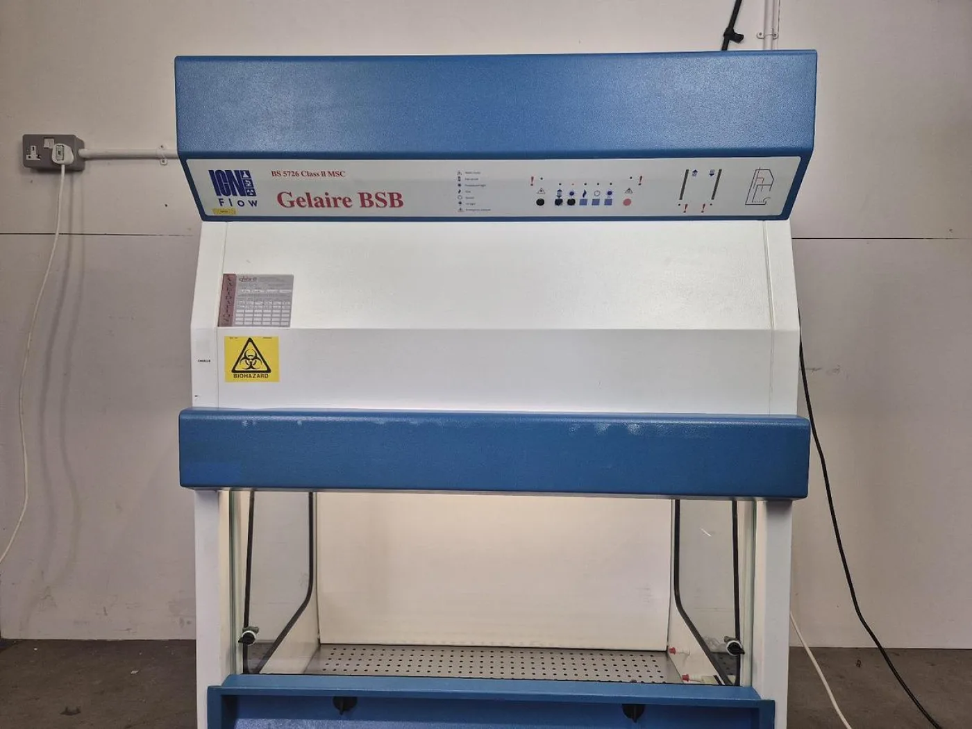 ICN Biomedicals Flow Gelaire BSB Class 2 Safety Cabinet - 1