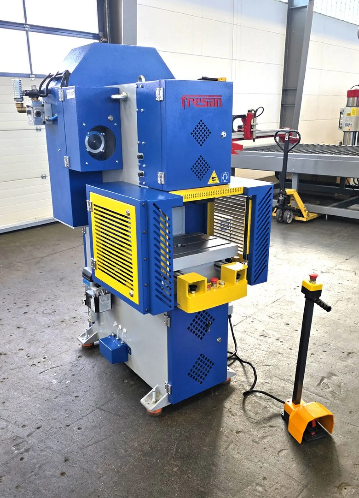 C-Ständer Exzenterpresse FP 15 P - 1