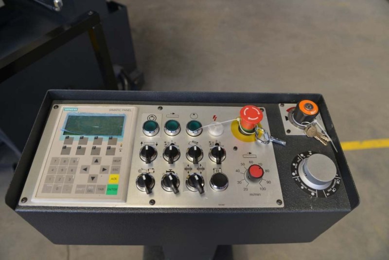 Bekamak Bandsäge Bandsägemaschine Doppelsäulenführung Vollautomat Bandsägeautomat