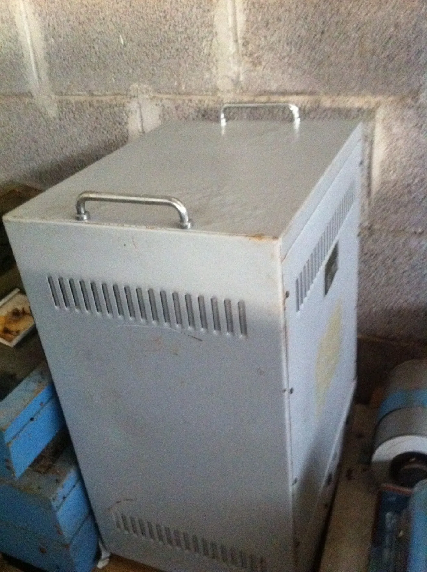 STABILIZZATORE DI TENSIONE C.A. PAN ELETTRONICA – MOD. ESP4700 VA - 2