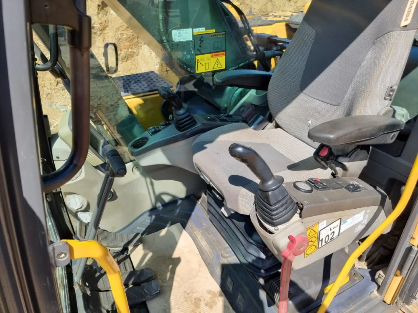 Volvo - EC 210 CN - 5