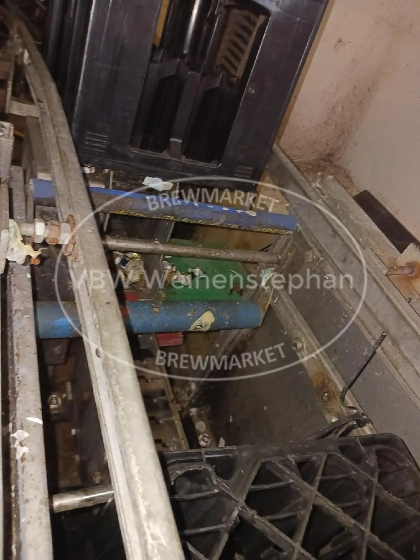 Crate washer - 8