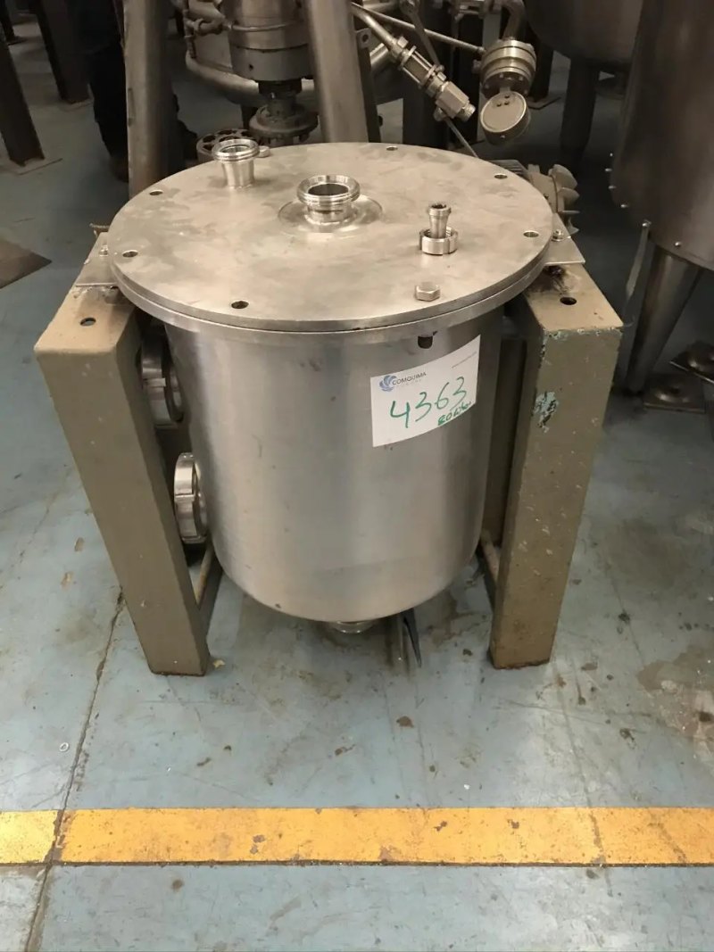 USED 90 LITER STAINLESS STEEL TANK