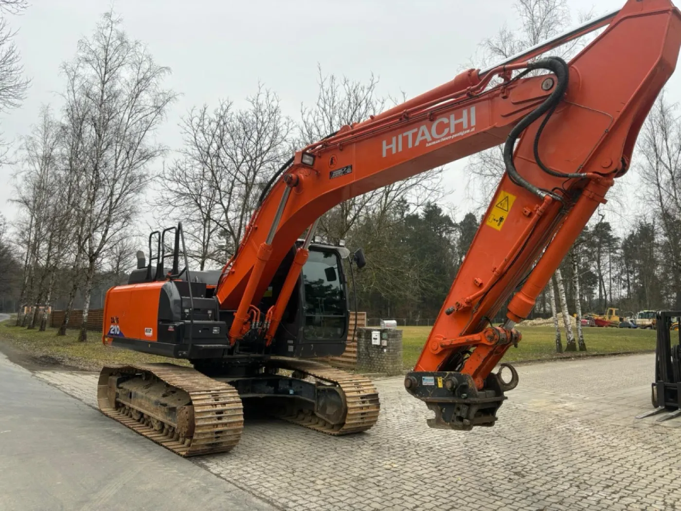 Hitachi - ZX 210-6 - 4