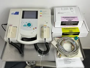GE Defibrillator CardioServ 2002