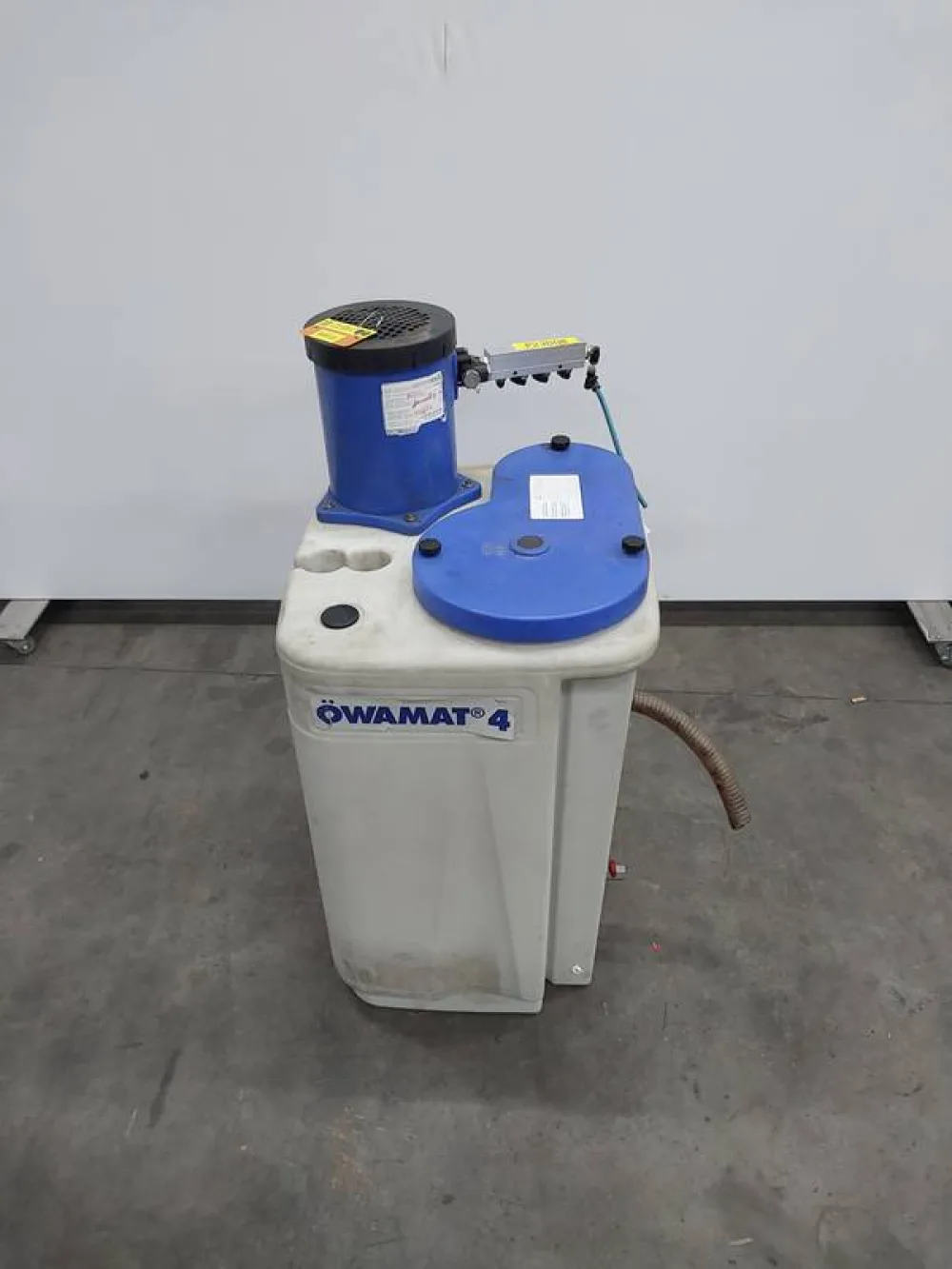 Oil-water separation unit
