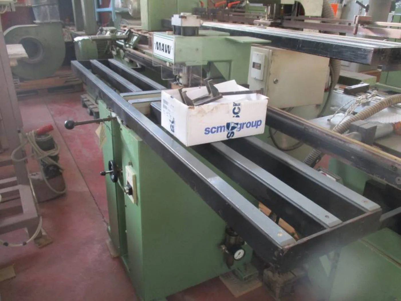 FORAINSERITRICE PER CERNIERE MAW MOD. BEV - 1