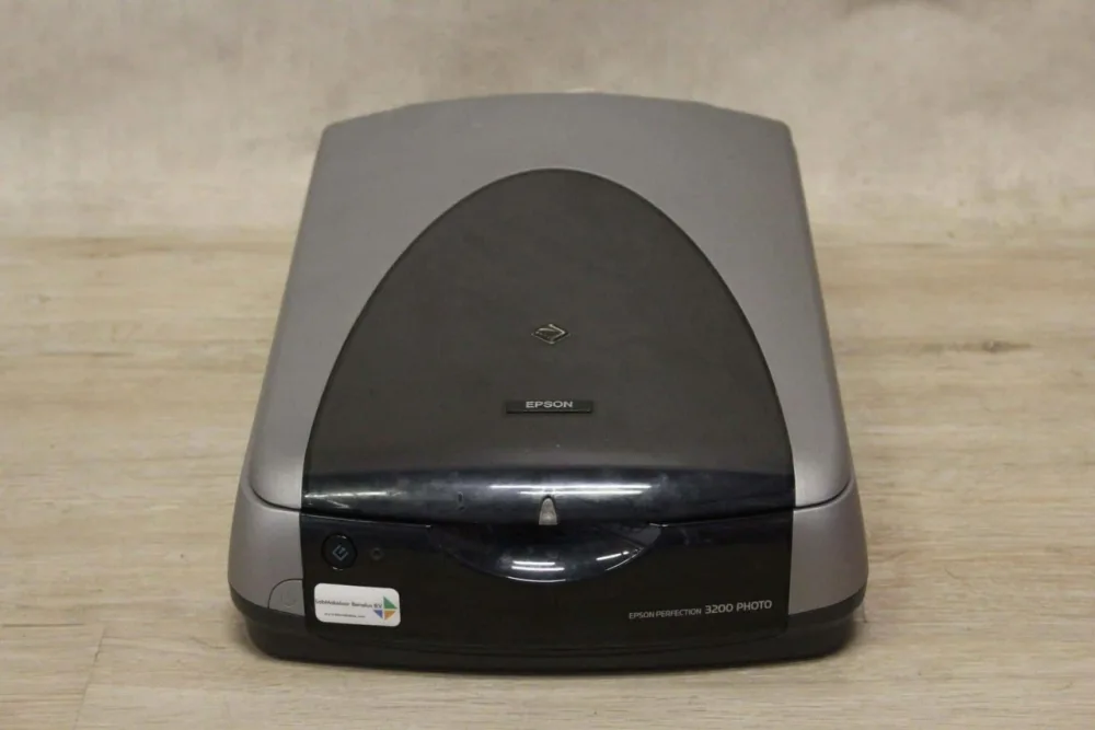 Epson Perfection 3200 Photo Scanner