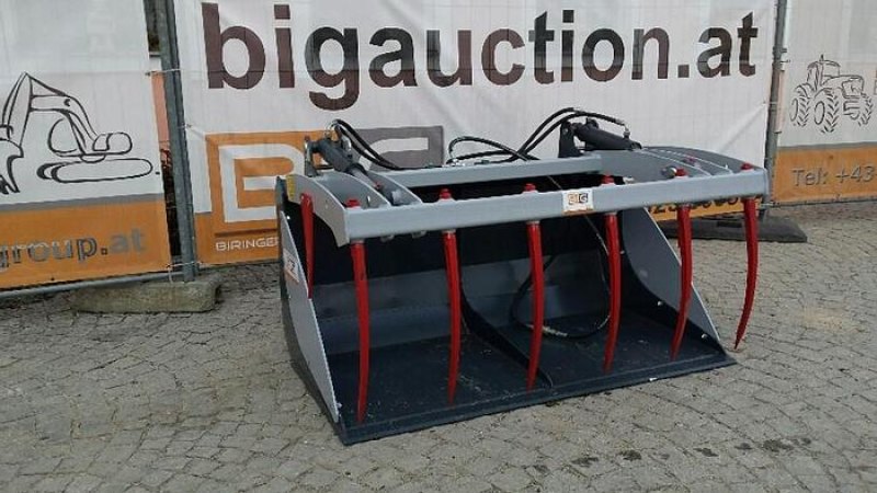 Krokodilschaufel 210 cm mit Kramer 312 Aufnahme