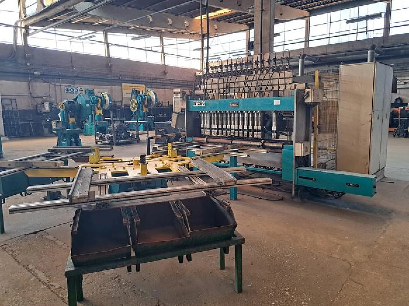 Máquina de soldar painéis de arame IDEAL WERK PGS 180/16 - 2