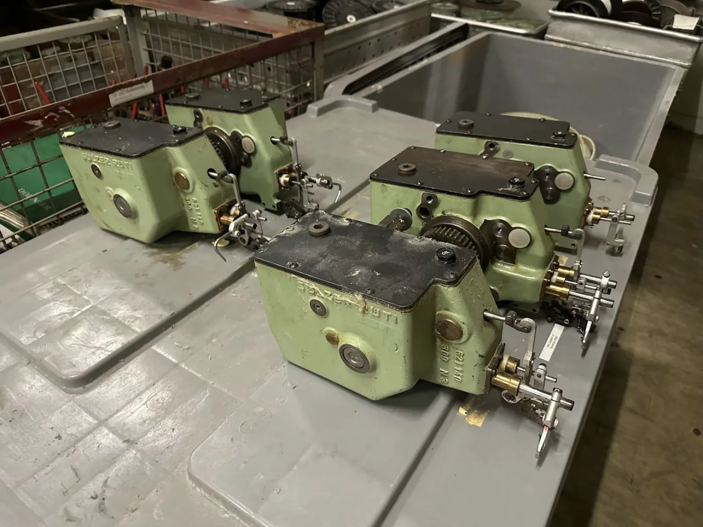 Zij-inleggers en middeninlegger voor Sulzer G6200 - 3
