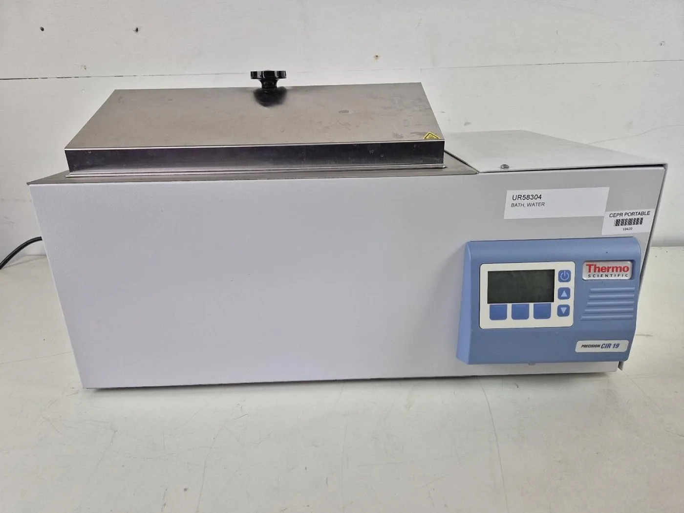 Thermo Scientific Precision CIR19 Heated Circulating Bath - 1