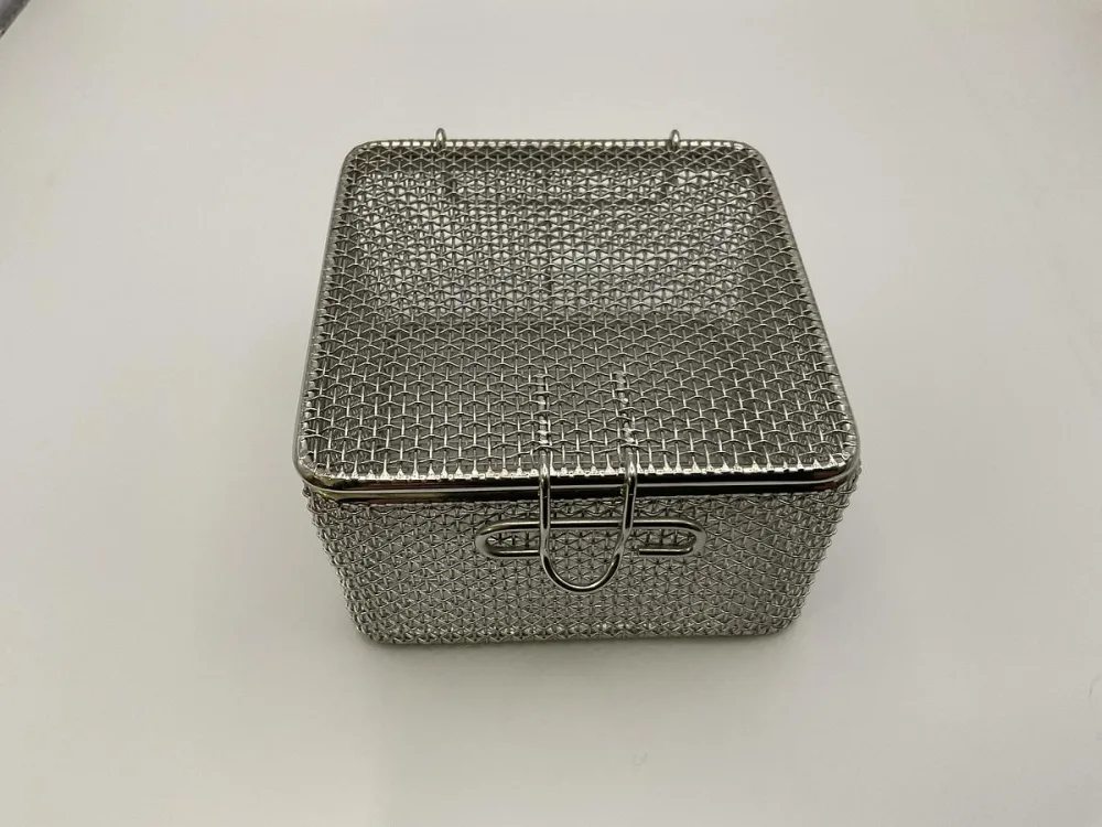Case 105 x 105 x 65mm