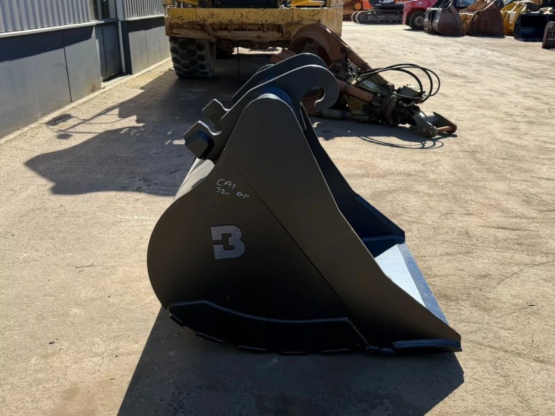 Excavation bucket / EBHD-3-70-120 / CW