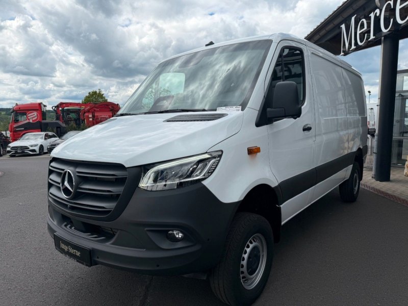 Mercedes Benz Sprinter 319 CDI 4x4 Air Conditioning AHK DISTRONIC