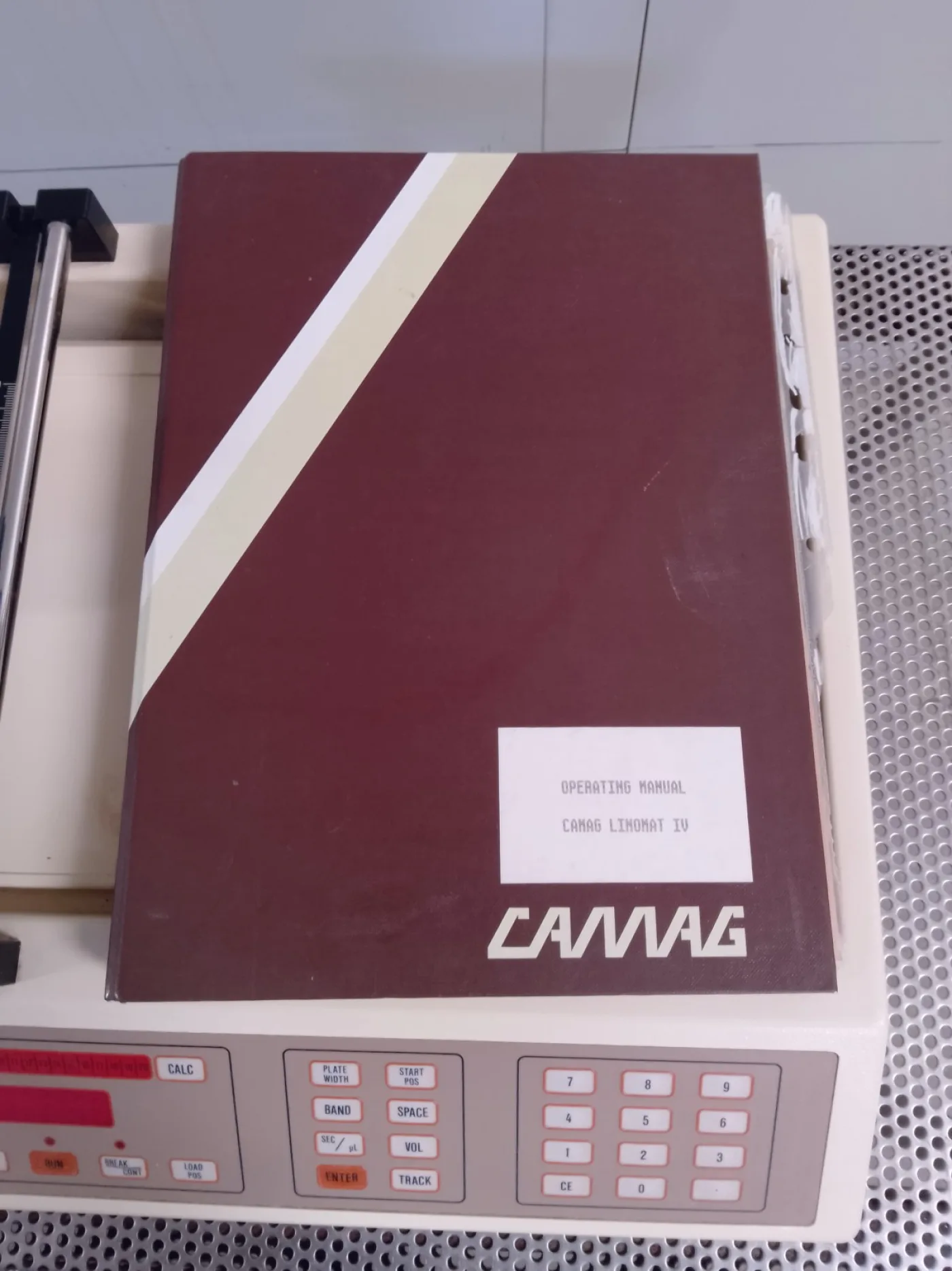 CAMPIONATORE AUTOMATICO PER PIASTRINE – CAMAG – MOD. LINOMAT IV - 8