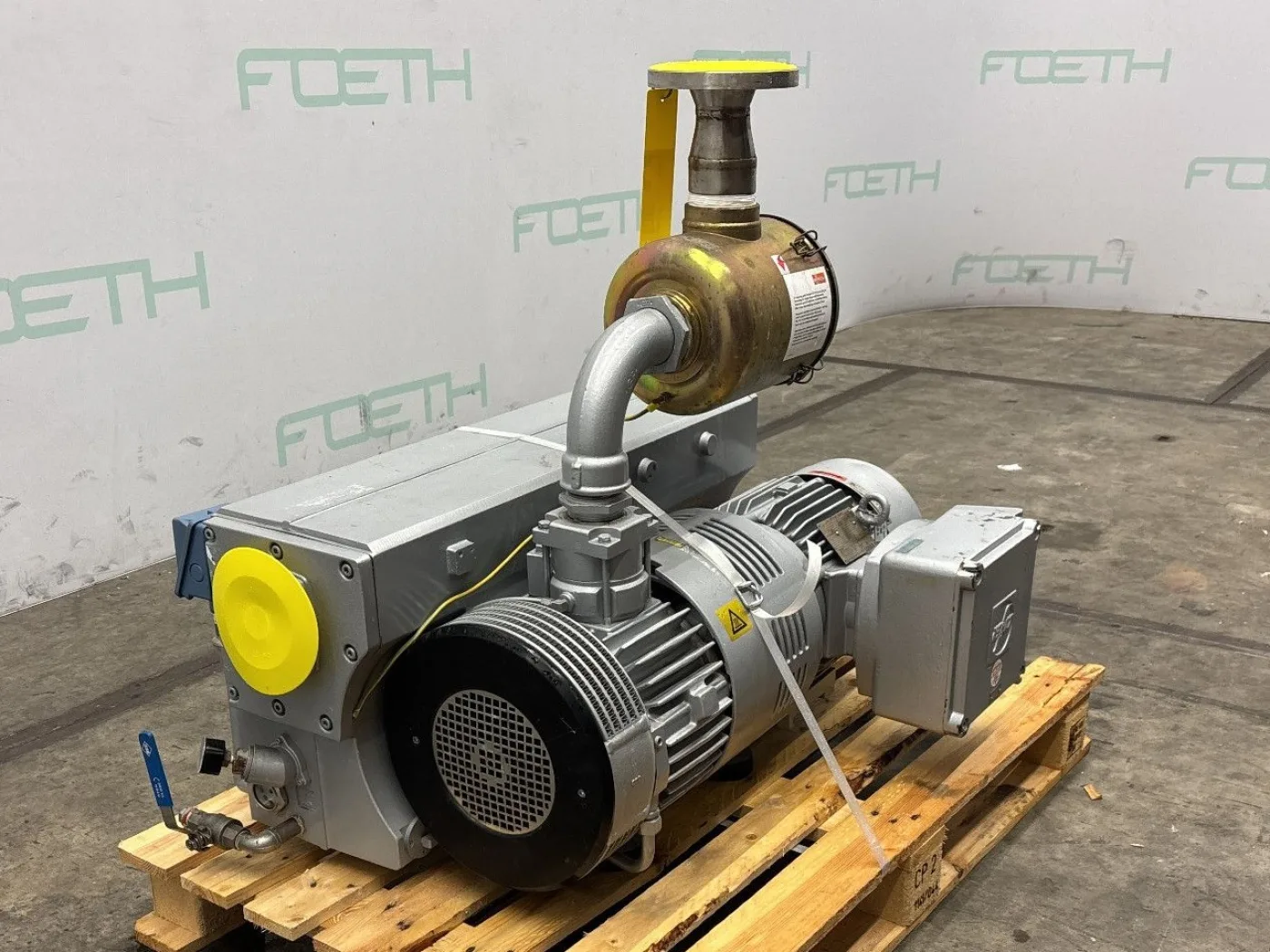 Busch RA165-D5EC (0.1 mbar) - Vacuum pump - 1