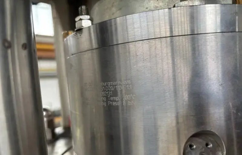 REACTOR BRIGGS OF BURTON STAINLESS STEEL 316 1,200 LITERS WITH JACKET AND AGITATION UNUSED