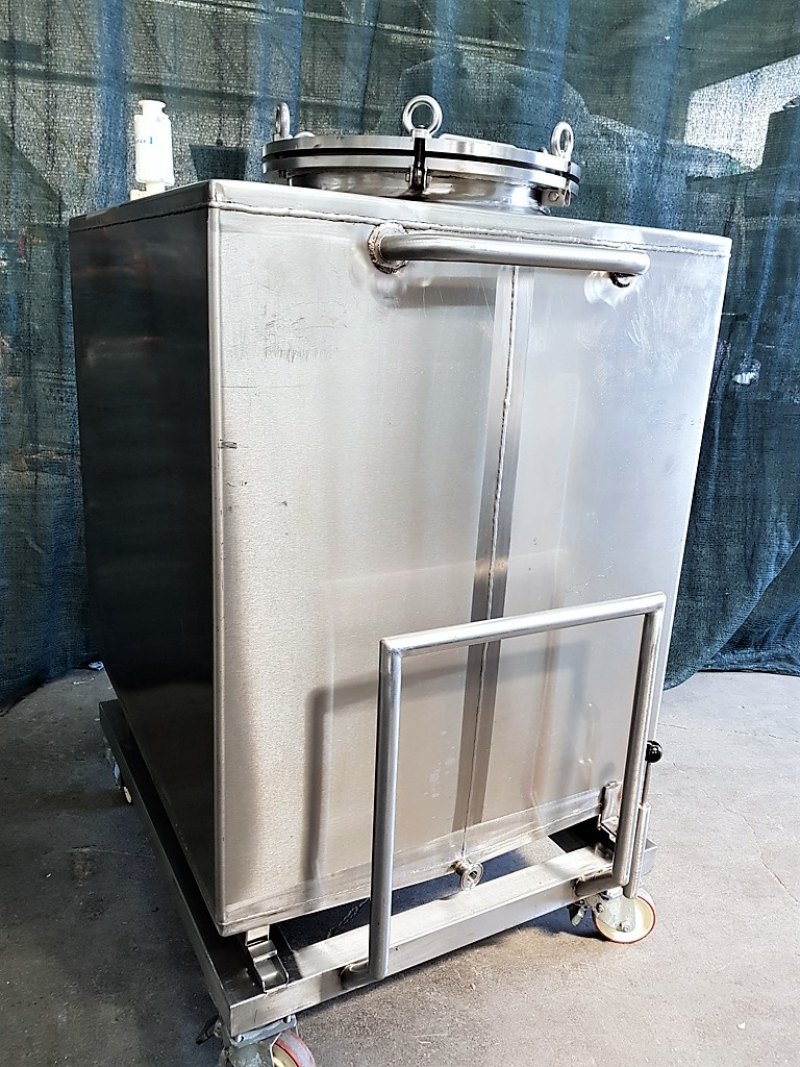 SERBATOIO CARRELLATO 800 LT