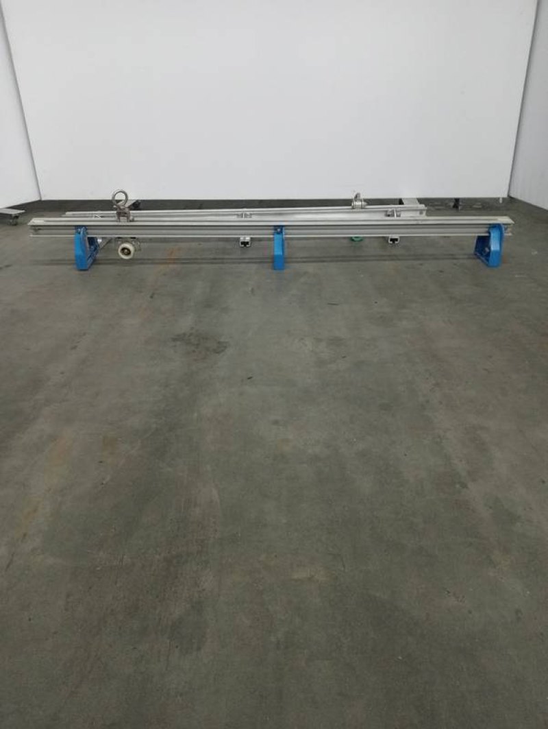 Beam for hanging saws