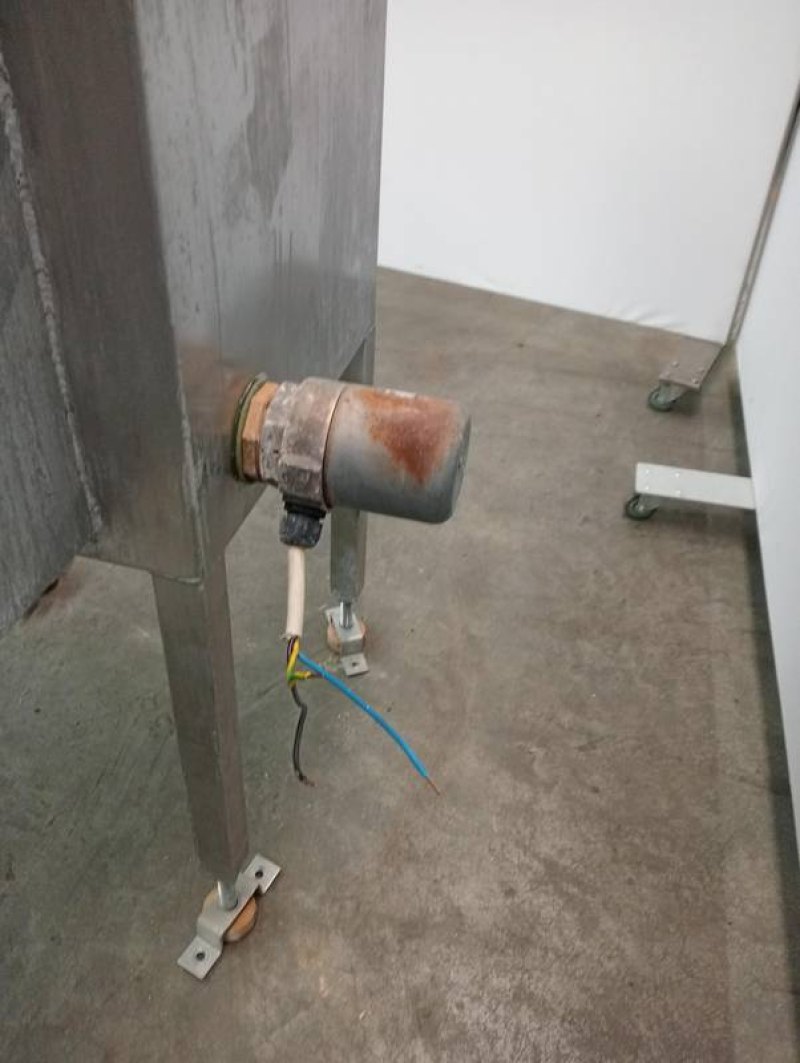 Wash bassin and sterilizer