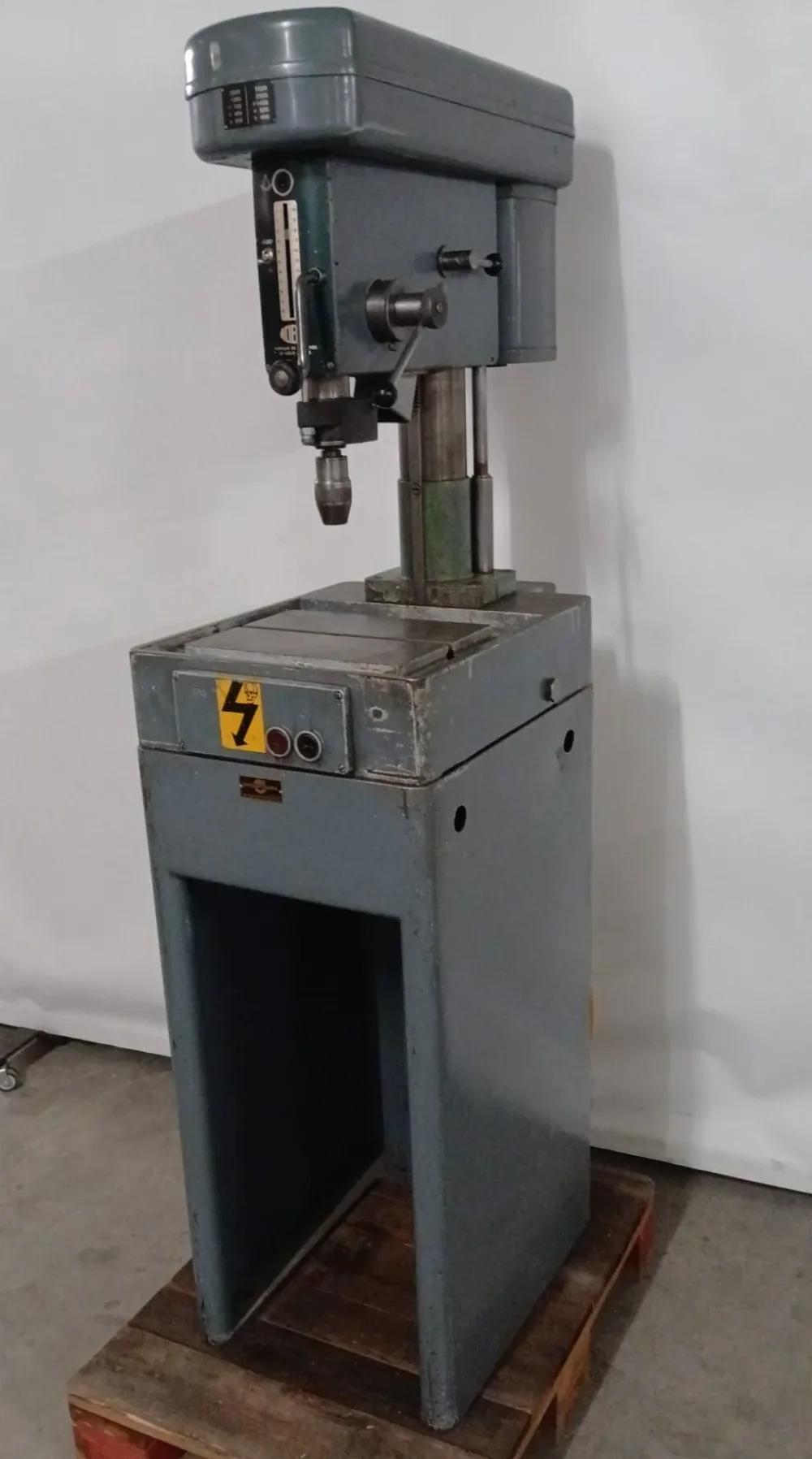 023651 - ACIERA 10 T