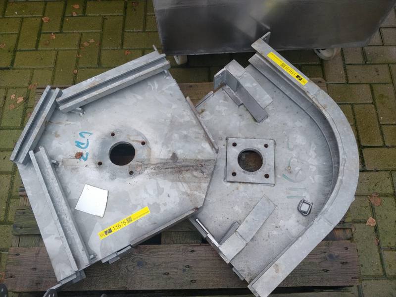 Set of machine parts