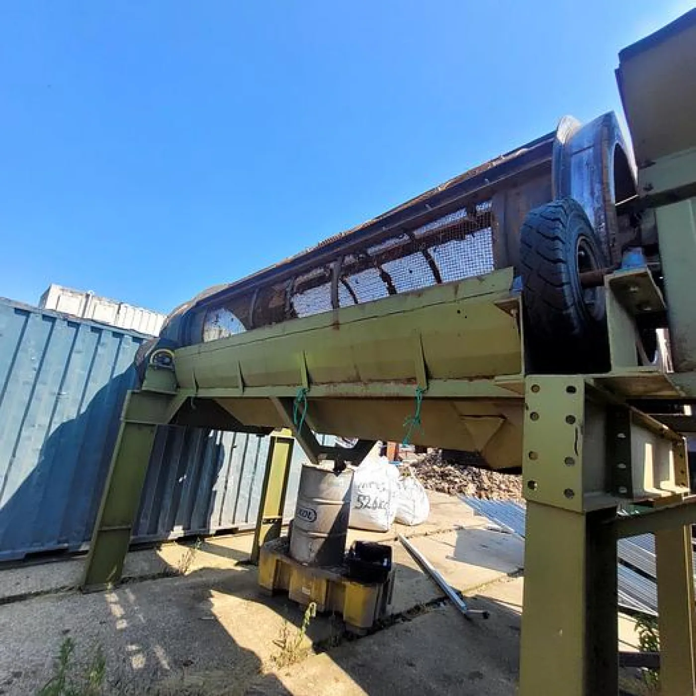 Electrically Driven 4m Long Trommel with 12mm Mesh - 5