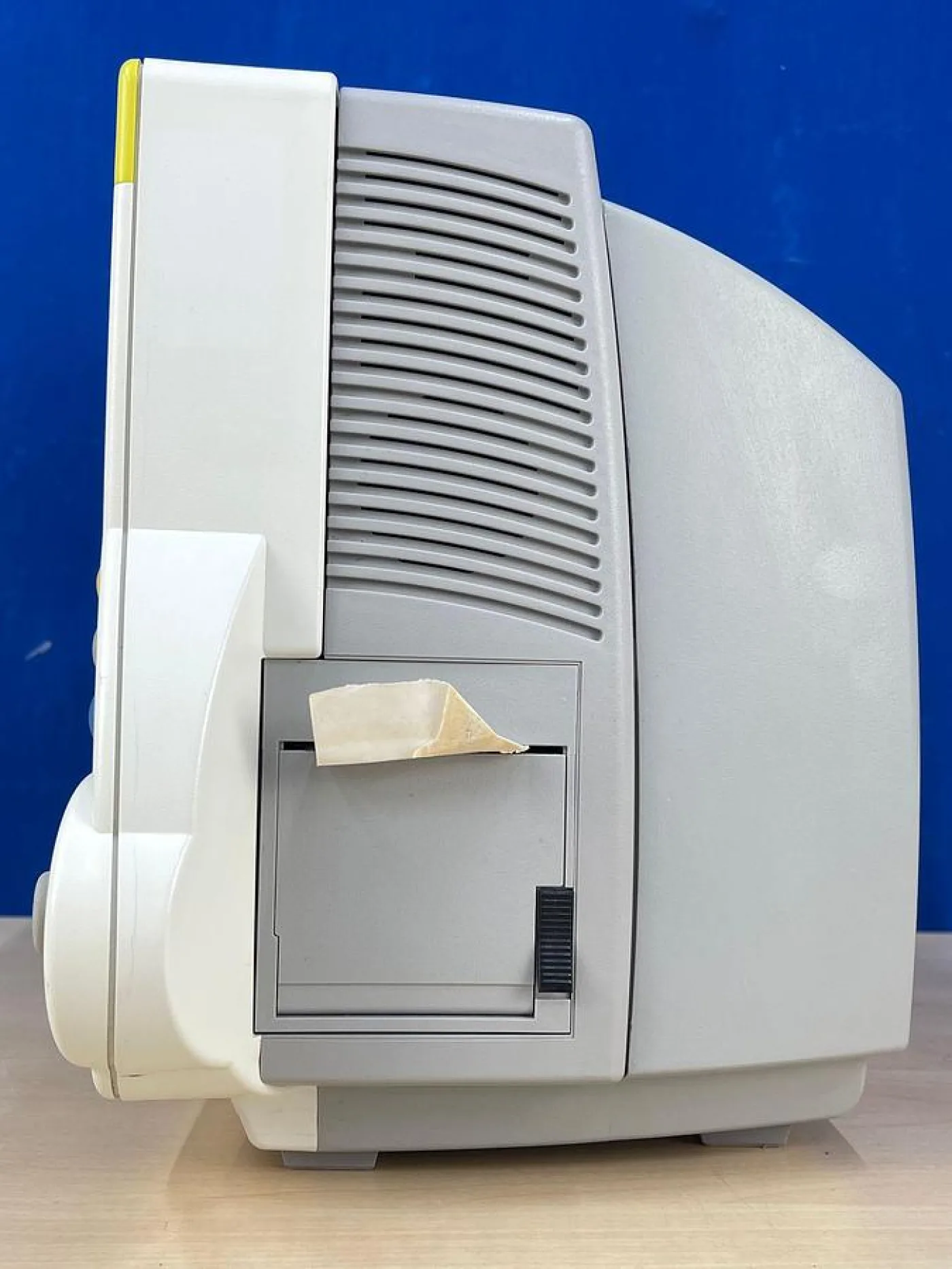 Philips IntelliVue MP30 patient monitor, YOM: 2013 - 6