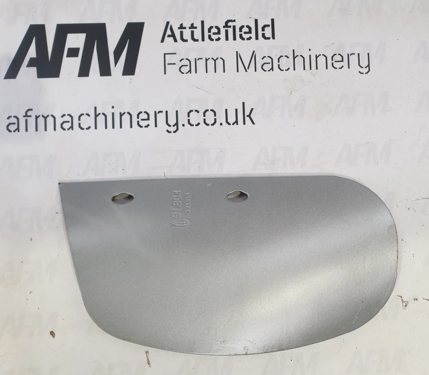 Kongskilde, Overum, Massey Ferguson, Agrolux 715/725/735 Ploughs Mould Board LH- 41659180409 - 1