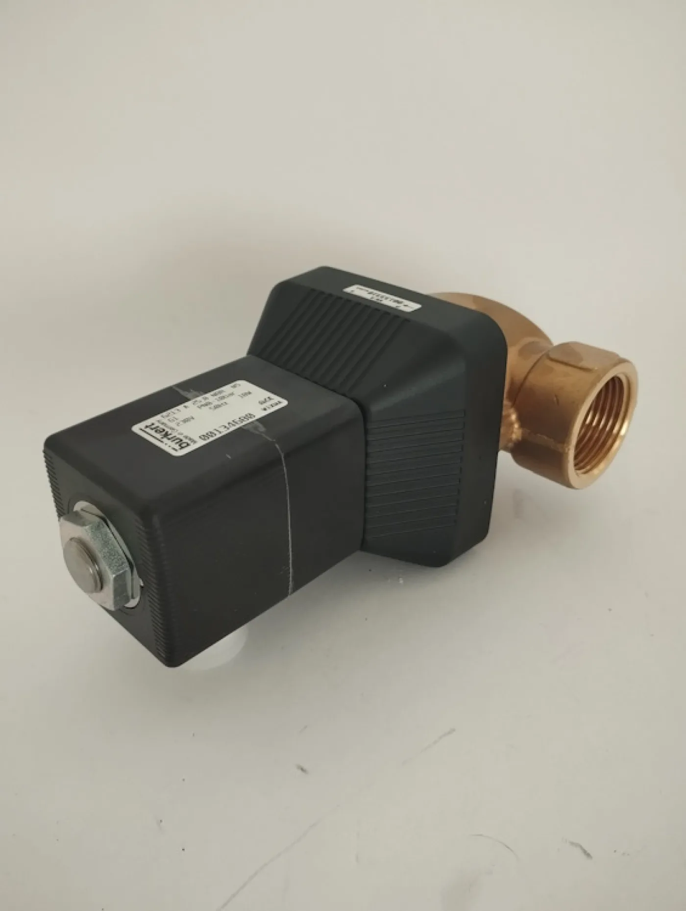 Bürkert 6213 A 2/2 Magnetventil Nr. 00134680, 10017258 - 2