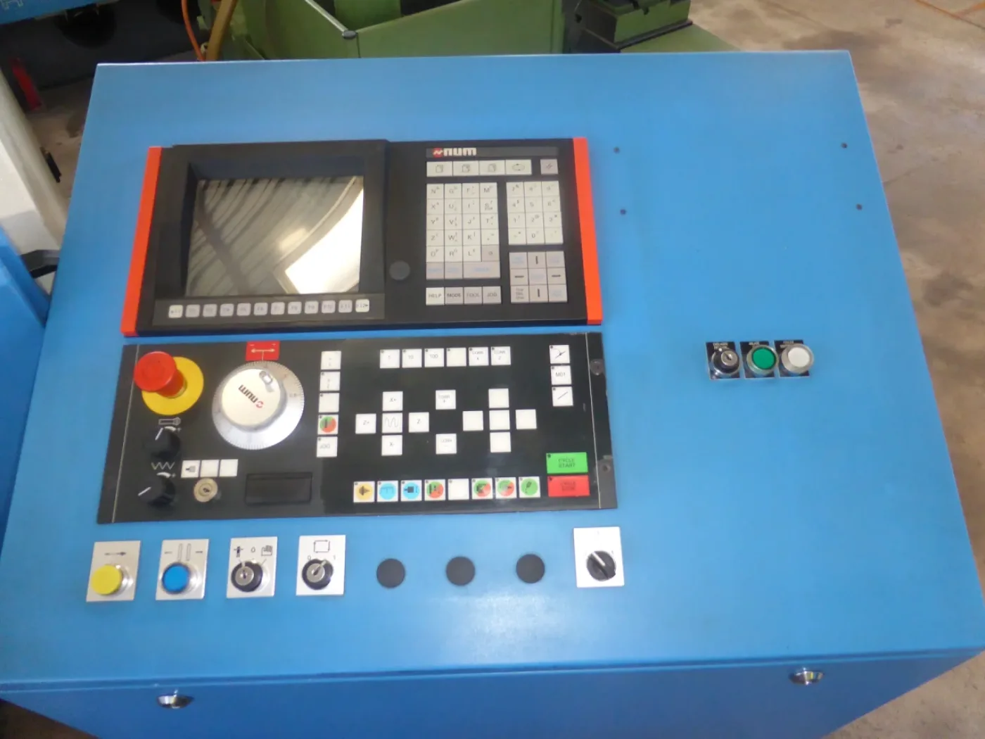 019544 - VOUMARD 3 CNC - 6