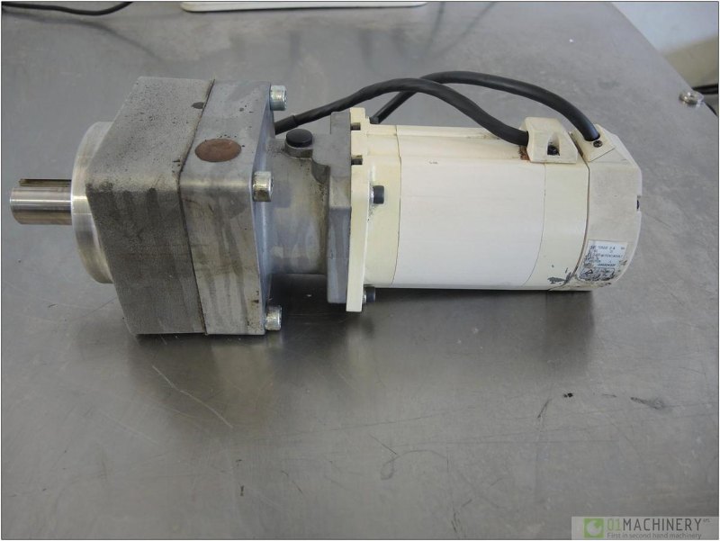 2010 PANASONIC MSMA082A1E + REDUCER AI2162