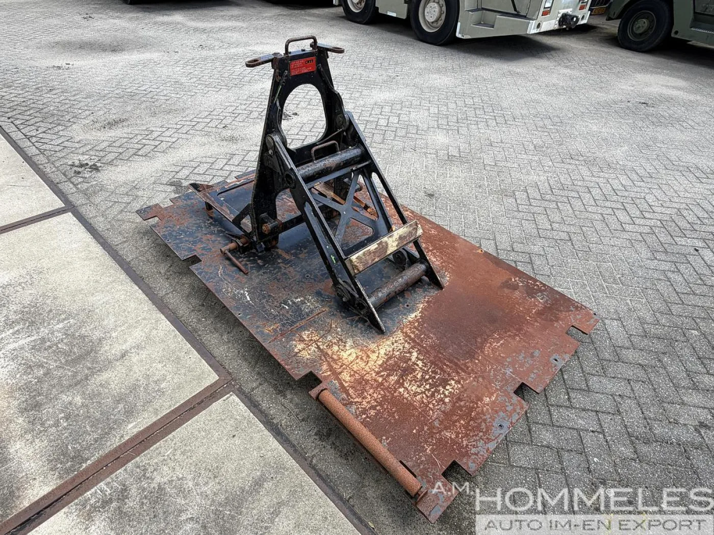 Transport support for the ICE vibratory hammer - 5