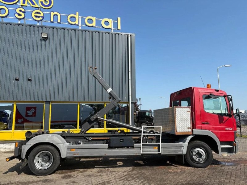 Mercedes-Benz Atego 1218 + HYVALIFT HOOK LIFTER SYSTEM + MANUAL