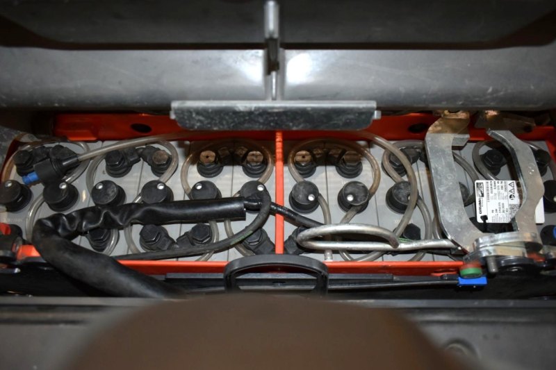Hochhubwagen Linde D 12 HP SP 133 (2020)