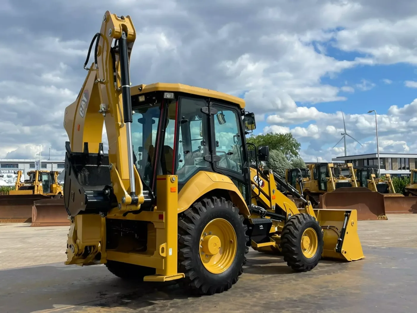 Caterpillar 424 - 8