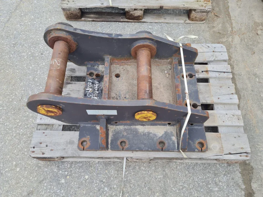Anbauplatte fix verbolzt