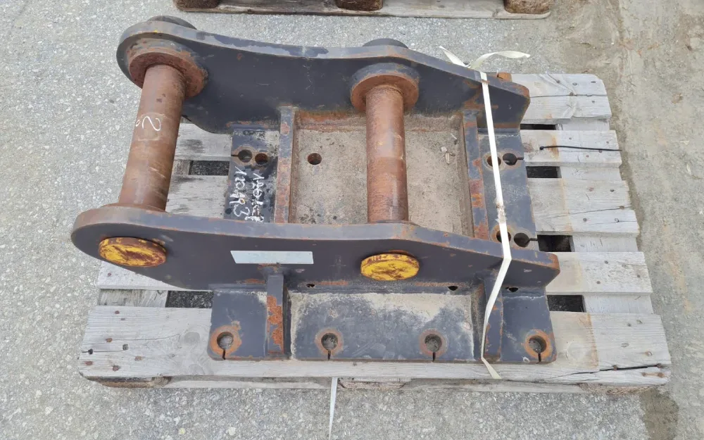 Anbauplatte fix verbolzt