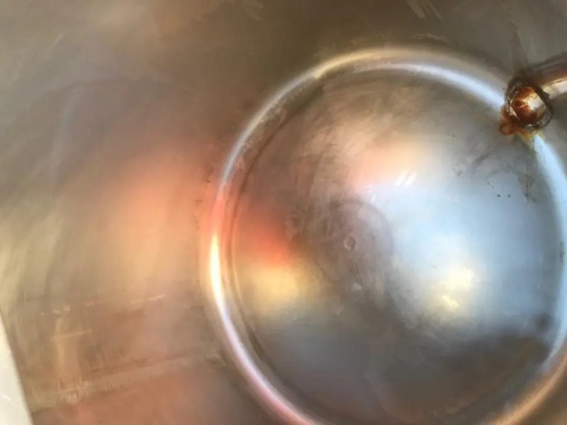 USED STAINLESS STEEL TANK 500 LITERS WITH HALF CANE AND HEAT INSULATION