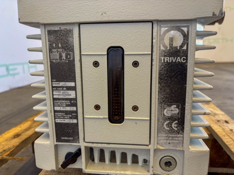 Trivac D65B - Vacuum pump