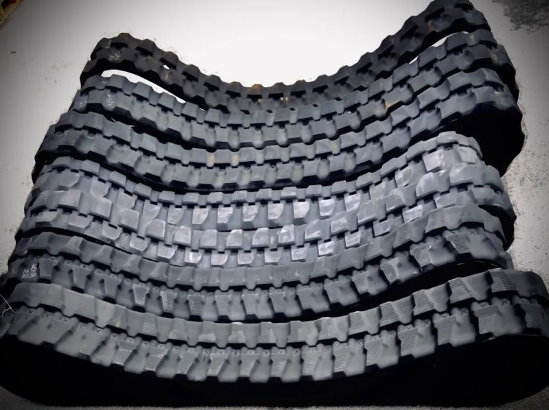 Profilverstärkte Qualitätsgummikette für TB175 / TB290