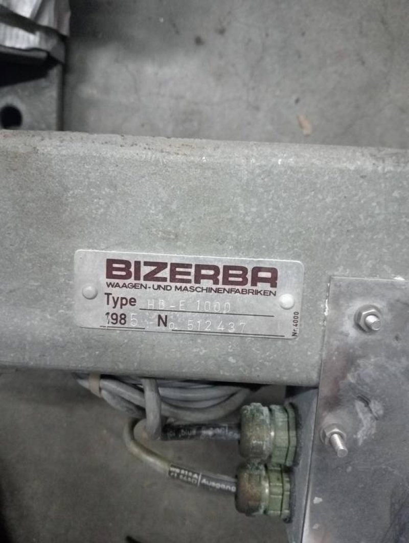 Bi-rail weighing scale