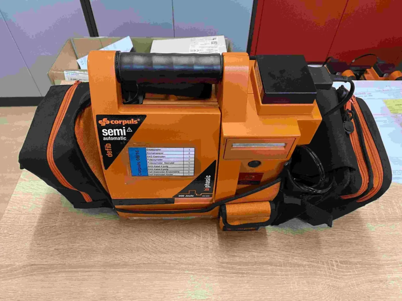 0816 Defibrillator (Gebraucht, sehr gut) - 3