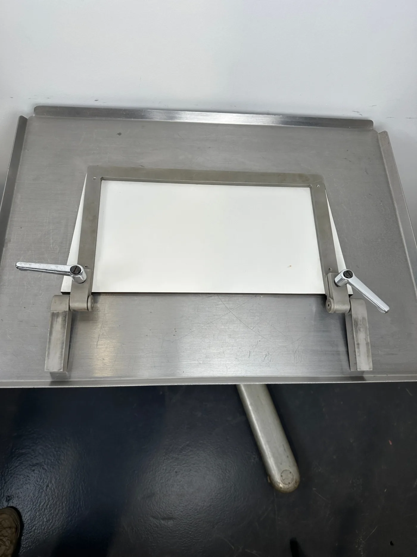 OP-Tisch Kopfteil Kopfhalter für z.B. Medifa 5000 - 3