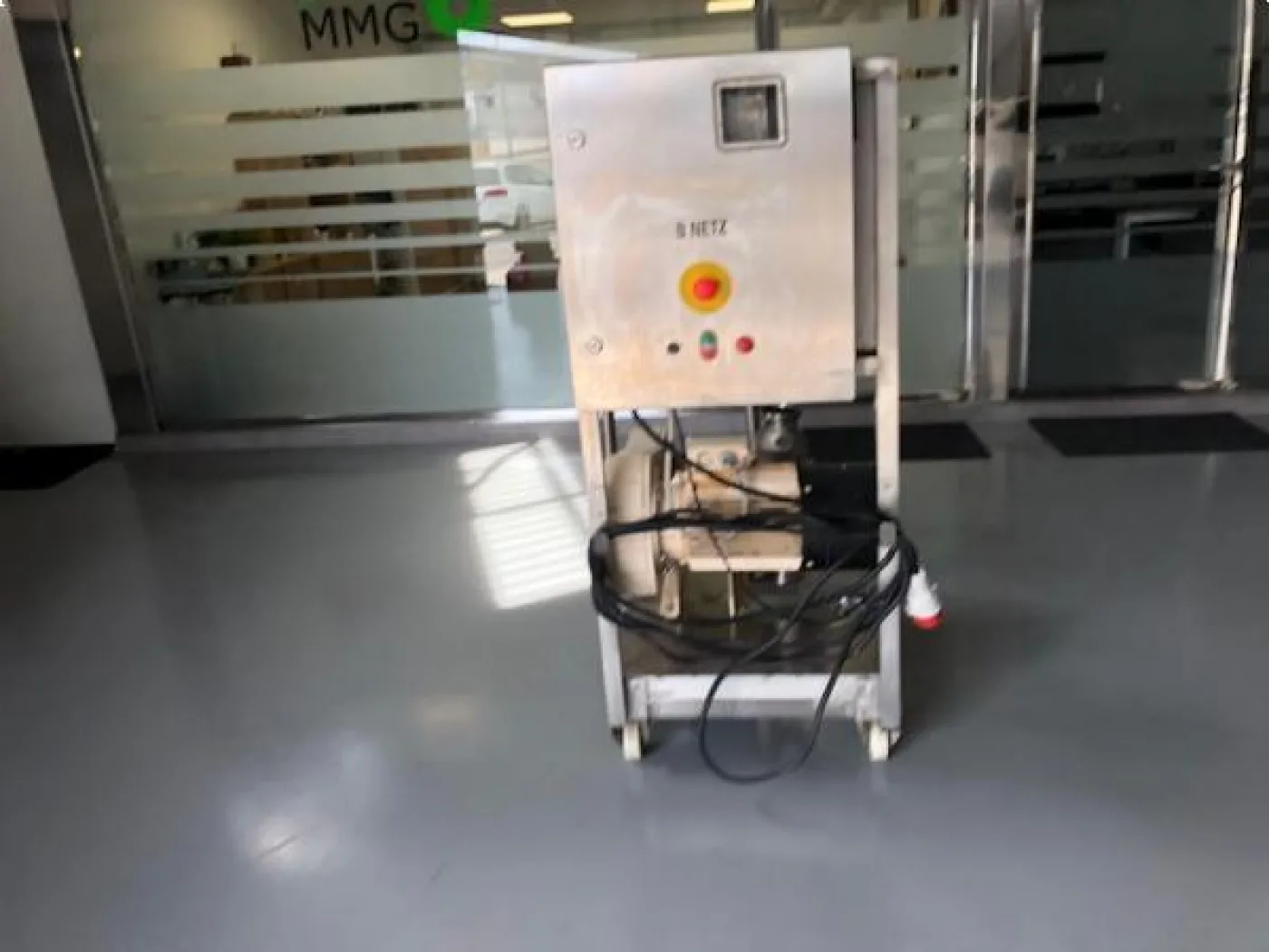 Bomba NETZ con cuadro eléctrico y bancada acero inoxidable - 1