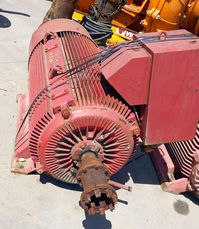 Motor Ansaldo 335 Kw