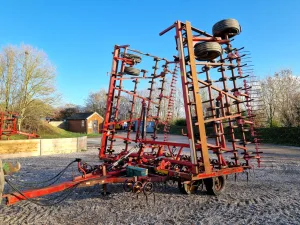 Vaderstad NZ 9.7m Springtine Cultivator