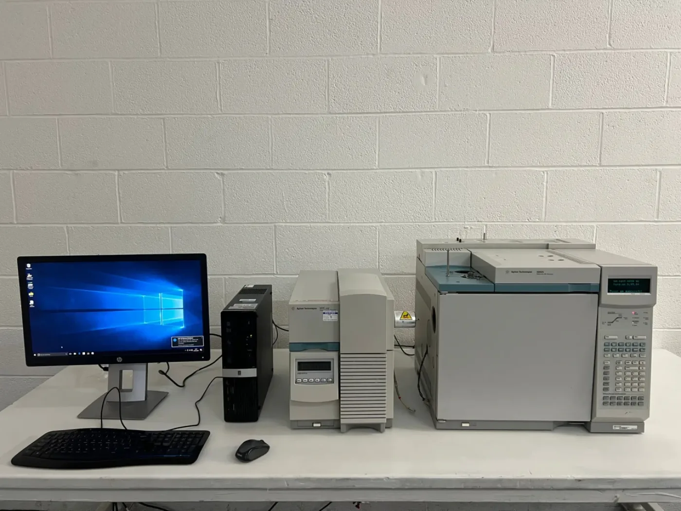 Agilent 6890N GC & 5973 Insert MSD - 1