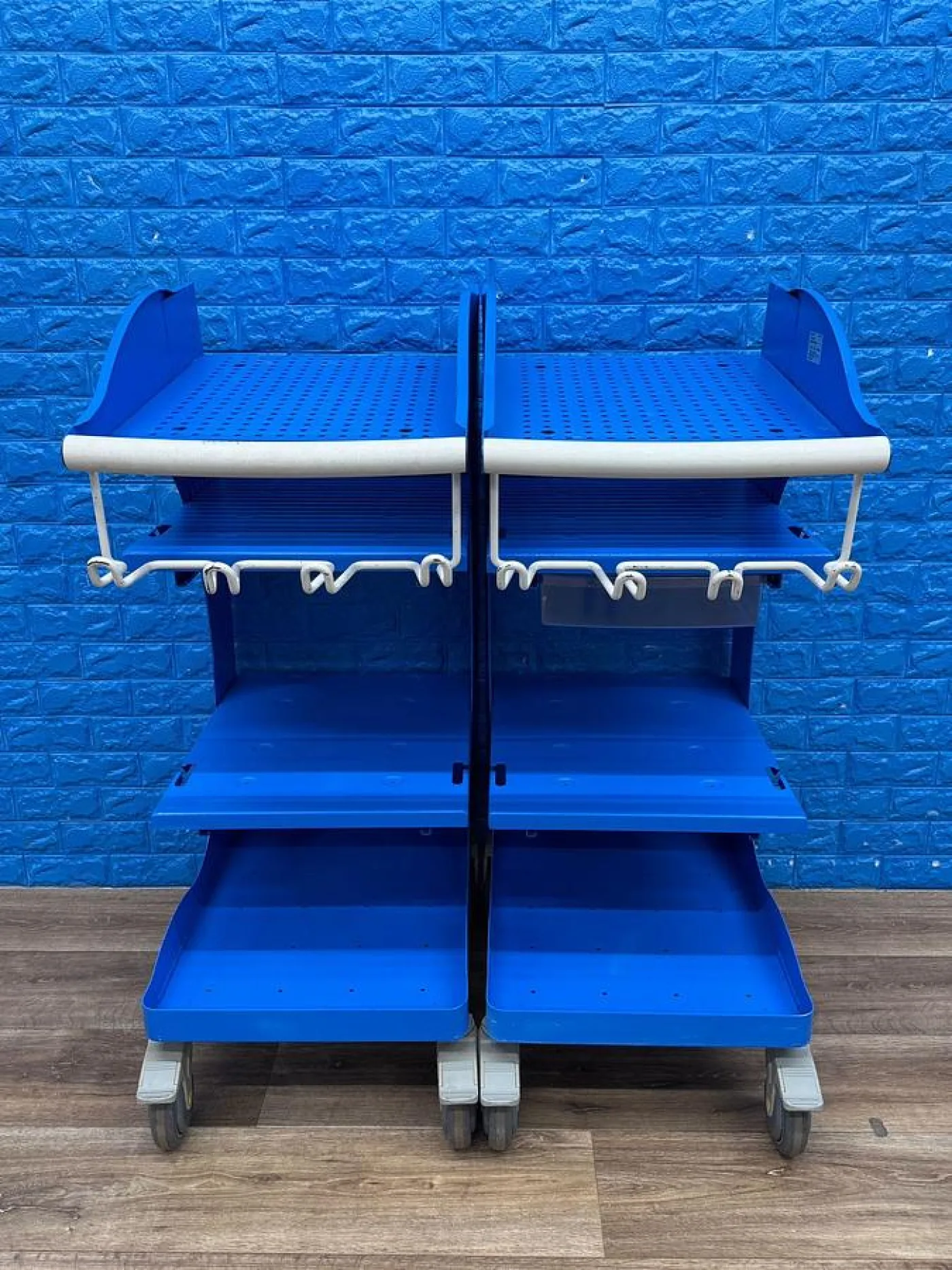 Covidien Force Triad Energy Platform Cart REF: FT900 - 4